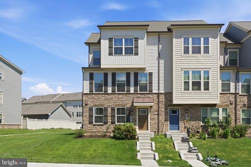 8634 Shady Pines Dr, FREDERICK, MD, 21704-6782 | Card Image