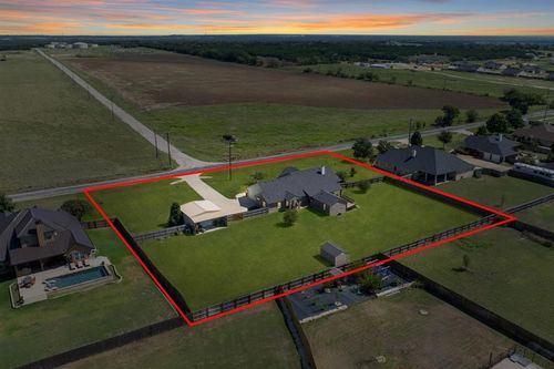 4445 W Amity Rd, Salado, TX, 76571-5551 | Card Image