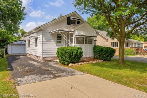 1221 E 13 Mile Road Road, Royal Oak, MI, 48073 | Card Image