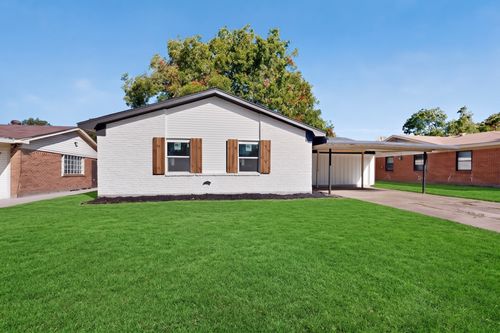 3241 Santiago Dr, Mesquite, TX, 75150-1722 | Card Image