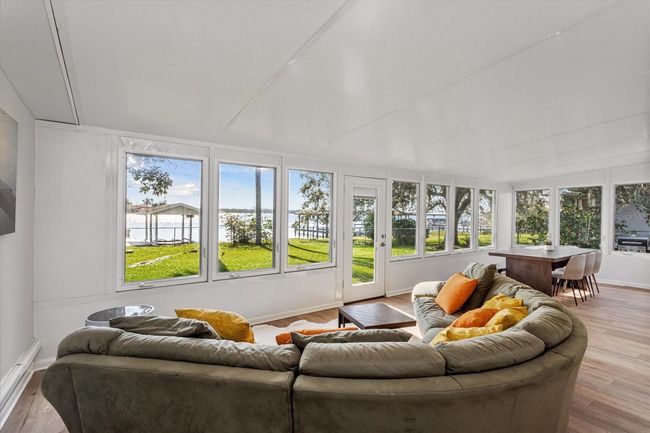 Florida Room | Image 17
