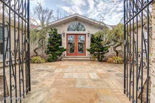 884 Breezy Oaks Dr, Toms River, NJ, 08753-4326 | Card Image