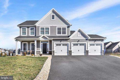 433 Hartford Dr, CHAMBERSBURG, PA, 17202-9324 | Card Image