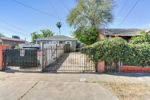 2585 Beaumont Street, Sacramento, CA, 95815 | Card Image