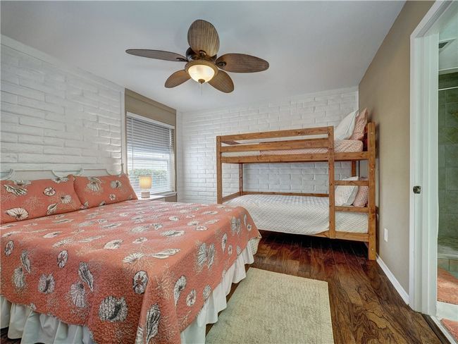 APT-133 - 4901 State Highway 361, Condo with 2 bedrooms, 2 bathrooms and null parking in Port Aransas TX | Image 23