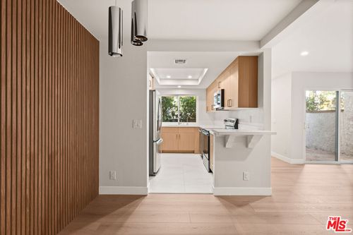 unit-185-21500 Califa St, Woodland Hills, CA, 91367-4959 | Card Image