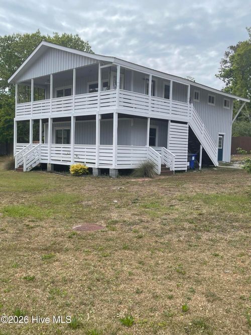 113 Sw 23rd St, Oak Island, NC, 28465-7410 | Card Image