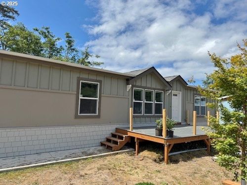 448 Pacific Dr, Hammond, OR, 97121-9738 | Card Image