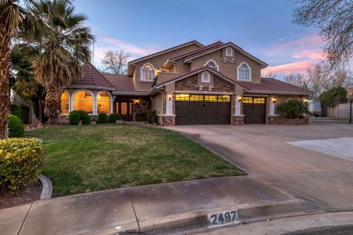 2497 River Cir, Santa Clara, UT, 84765-5401 | Card Image