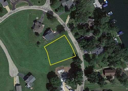160r-16-160R Stonehedge Dr, LANARK, IL, 61046 | Card Image