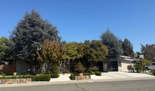 741 E Hillcrest Avenue, Yuba City, CA, 95991 | Card Image