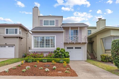 24 Westmont Dr, Daly City, CA, 94015-3045 | Card Image