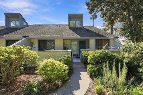 12 Townhouse Mnr, Hilton Head Island, SC, 29928-8201 | Card Image