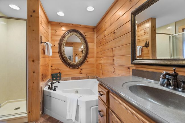 2414 Walnut Cove Way, House other with 4 bedrooms, 6 bathrooms and null parking in Sevierville TN | Image 43