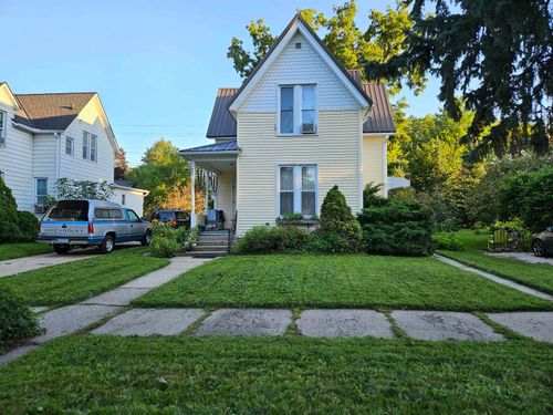 607 E Main St, Decorah, IA, 52101-1909 | Card Image