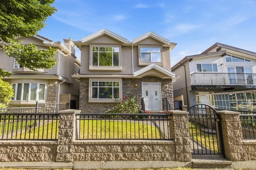 3186 E 18th Ave, Vancouver, BC, V5M2R5 | Card Image