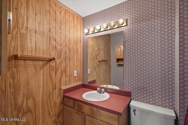 PRIMARY BATHROOM | Image 14
