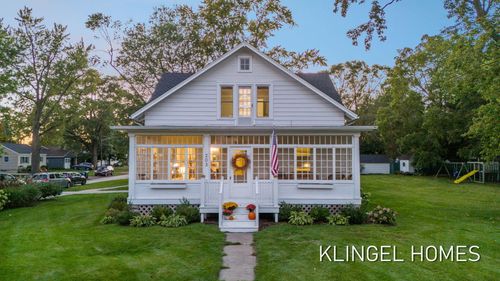 203 N Lake Ave, Spring Lake, MI, 49456-1741 | Card Image