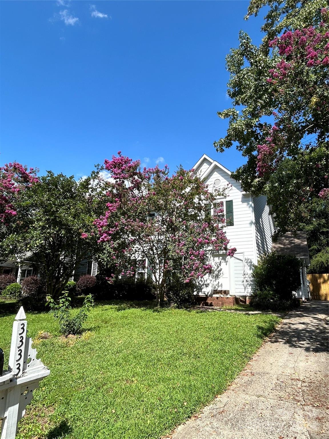 Fortis Ln, Matthews, NC 28105