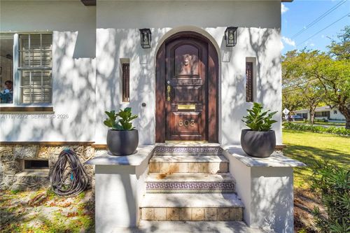 0-603 Minorca Ave, Coral Gables, FL, 33134-3756 | Card Image