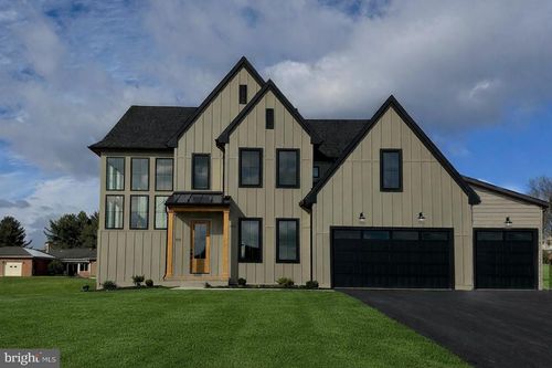 3 Balsam Ln, LITITZ, PA, 17543-8721 | Card Image