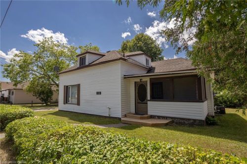 415 Wood St, Espanola, ON, P5E1M5 | Card Image