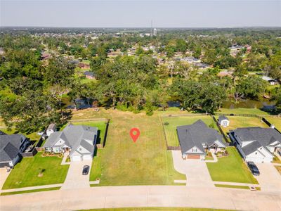 208 Creekside Lane, Home with 0 bedrooms, 0 bathrooms and null parking in Lake Jackson TX | Image 3