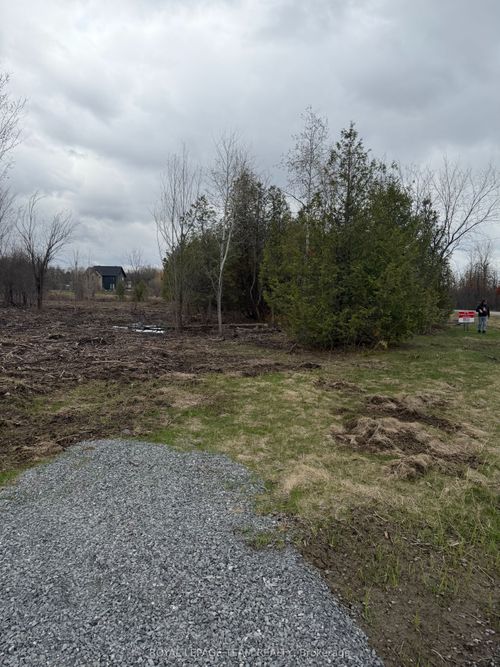 8074 Adam Baker Way, Metcalfe, ON, K0A2P0 | Card Image