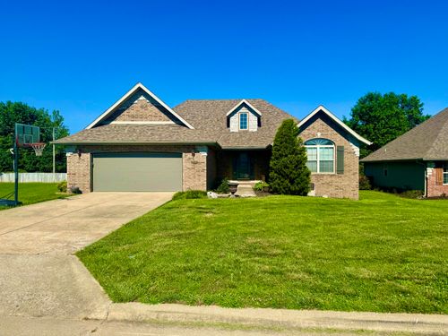 5537 S Pinehurst Ave, Springfield, MO, 65810-2746 | Card Image