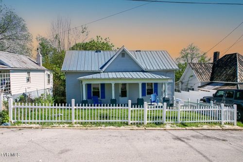 312 N Highland Ave, Greeneville, TN, 37745-3218 | Card Image