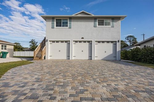 3561 Thomasson Dr, NAPLES, FL, 34112-6649 | Card Image