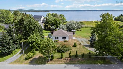 117 Long Cove Rd, Port Medway, NS, B0J2T0 | Card Image