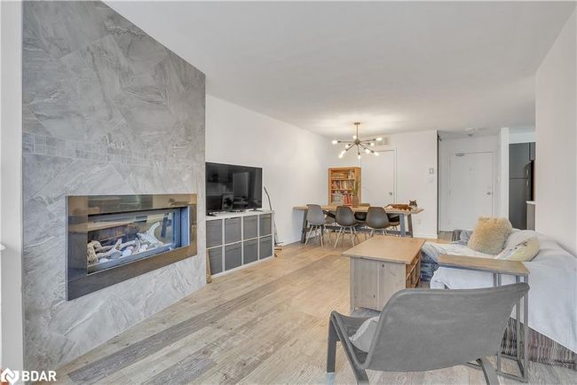 312 - 126 Bell Farm Rd, House attached with 3 bedrooms, 2 bathrooms and 1 parking in Barrie ON | Image 5