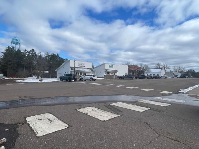Cute Main Street features restaurants, gas station, light groceries, and other conveniences and in-town amenities - located just 5 miles from I-35 | Image 29