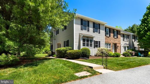 4101 Fox Pointe Ct, GLEN MILLS, PA, 19342-8142 | Card Image