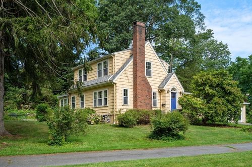 134 Leonard St, Gloucester, MA, 01930 | Card Image