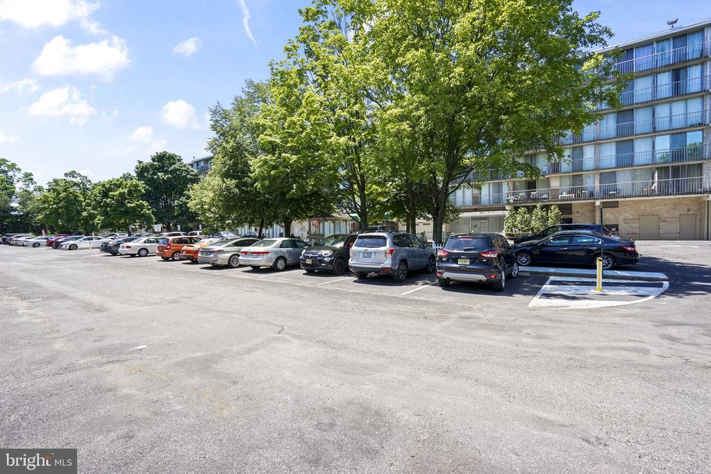 Residential Lease in CHERRY HILL 2