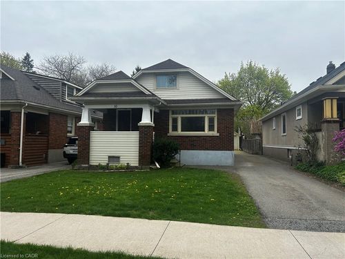 10 Junkin Street, St Catharines, ON, L2R1N3 | Card Image