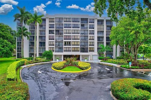 apt-303-5951 Wellesley Park Dr, Boca Raton, FL, 33433-6768 | Card Image