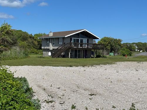 2 Starboard Dr, Fairhaven, MA, 02719-1148 | Card Image