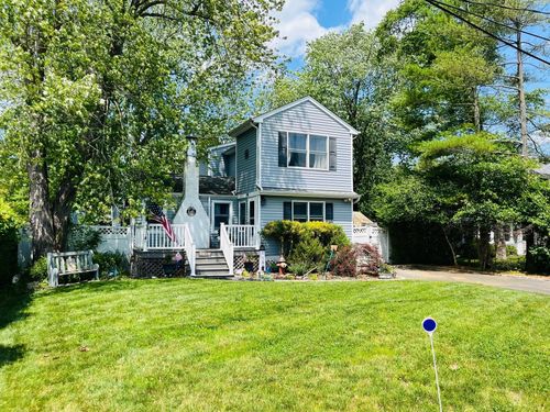 3 Liberty Pl, East Patchogue, NY, 11772-5953 | Card Image