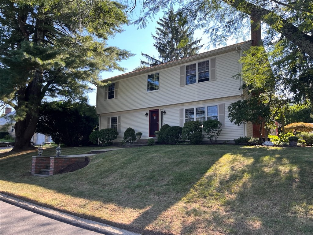 Terrace Way, Lincoln, RI 02865