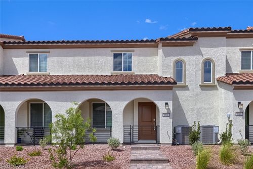 951 Jigglypuff Place, Henderson, NV, 89011 | Card Image
