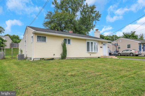 2472 Hammond Pl, WILMINGTON, DE, 19808-4247 | Card Image