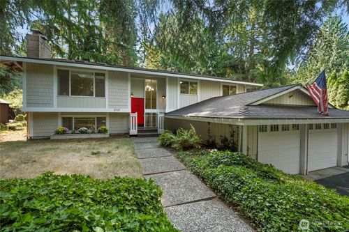 21325 Se 24th St, Sammamish, WA, 98075-9547 | Card Image
