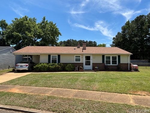 129 Radar Circle Rd, Roanoke Rapids, NC, 27870-8357 | Card Image