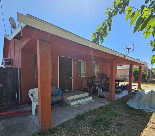 1158 Maple St, Turlock, CA, 95380-5831 | Card Image