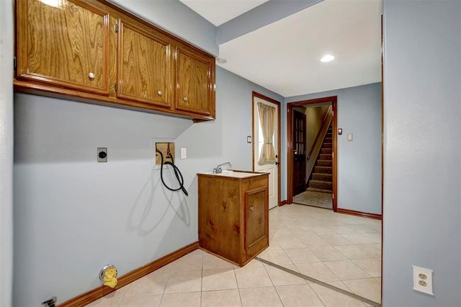 17010 Windrow Dr, House other with 4 bedrooms, 4 bathrooms and 2 parking in Spring TX | Image 19