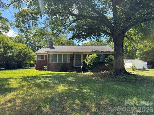106 Crest St, Mount Holly, NC, 28120-1631 | Card Image