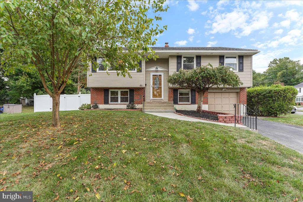 Woodbrook Way, Aston, PA 19014